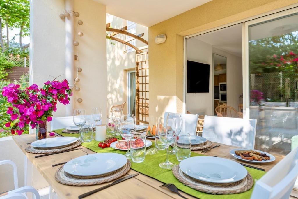 Bao Location - Ideal Pro & Groupe - Calme - Lumineux - Wifi - Terrasse - Jardin - Plage A 2Km - Proche Centre Ville, Gare, Commerces - Parking Prive Toulon Exterior photo